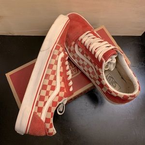 Vans old skool checkboard racing red